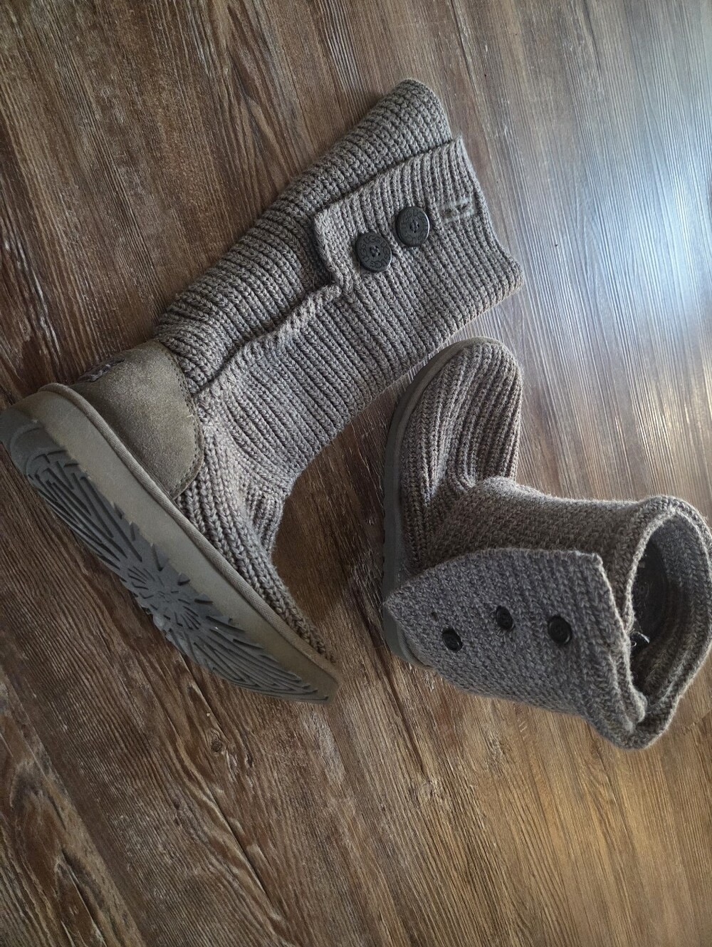 Women's UGG sweater boot-gray
